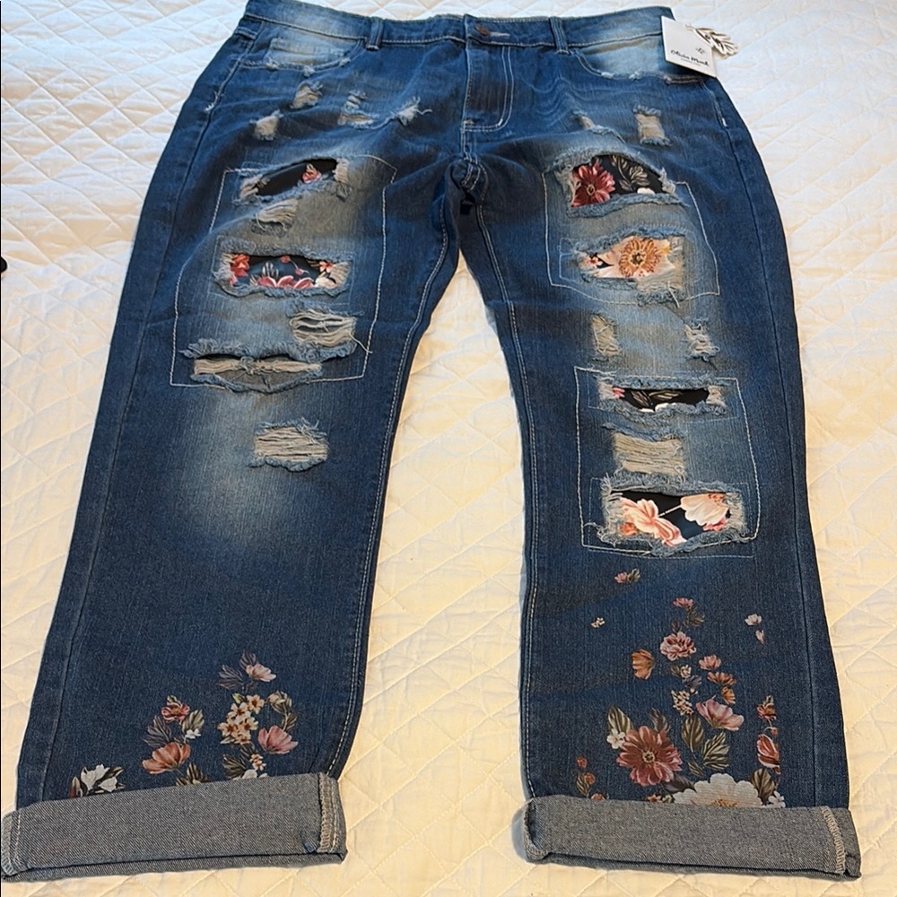 Olivia Mark Floral and distressed Blue Jeans size XL